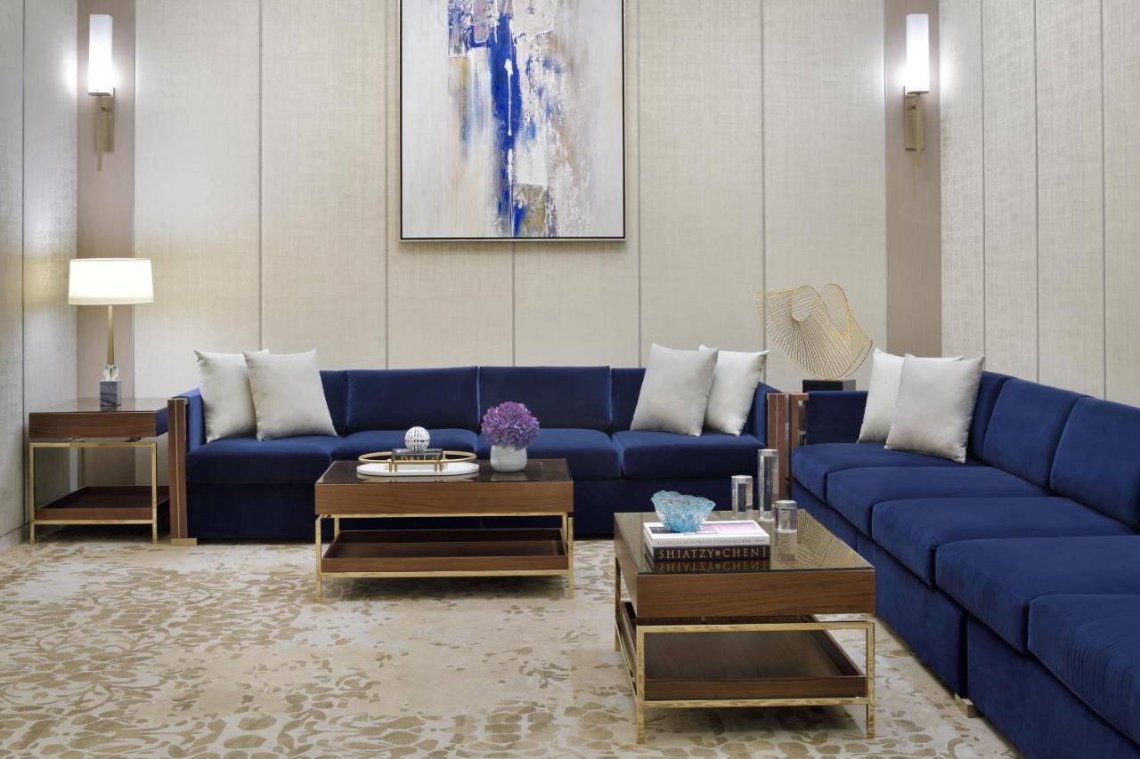 Address Dubai Mall Ngoại thất bức ảnh A living room at The Ritz-Carlton, Boston